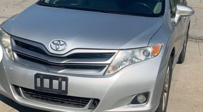 Toyota Venza 2014 available at DPATTOS in Hamilton, Ontario