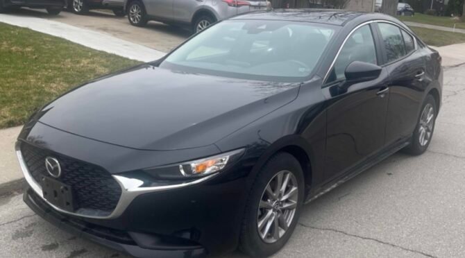 Mazda 3 2022 GS — available at DPATTOS, Hamilton ON